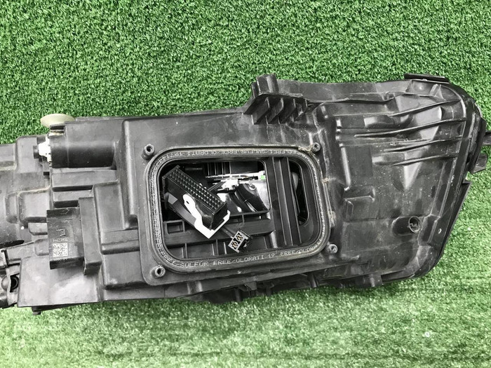 Фара левая Mercedes A W177 (2018-2022) LED