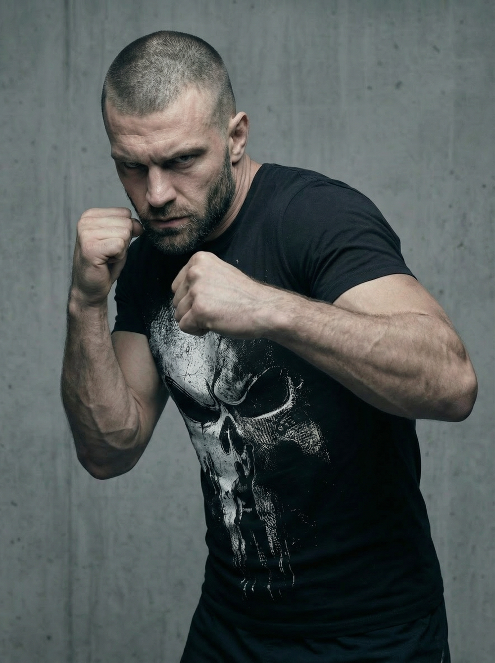 Футболка хлопковая LEGENDA Череп Каратель черный