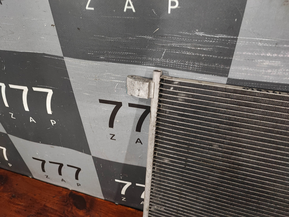 Радиатор кондиционера Mercedes E W213, C W205 БУ Оригинал A0995000454