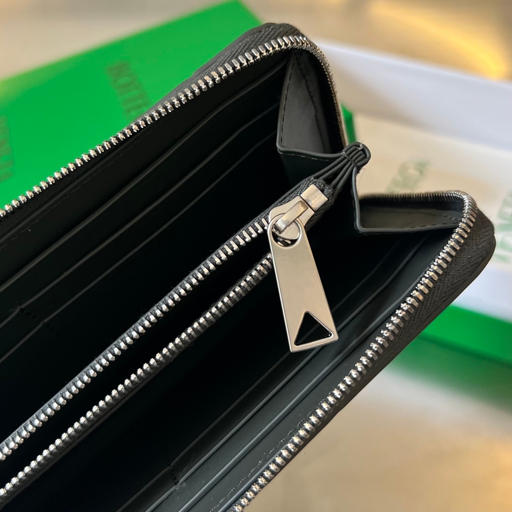 Bottega Veneta Zip Around Wallet