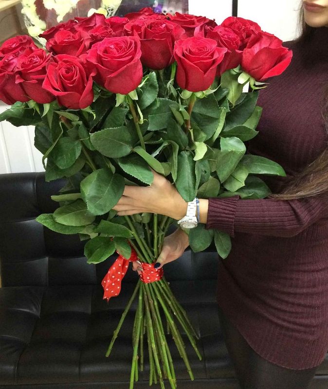 Букет из 25 эквадорских роз 90 см (цвет роз на выбор) #1525