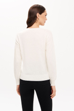 23397 Джемпер женский (молочный)