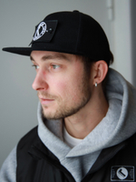 кепка снепбек город горький с патчем черный черная