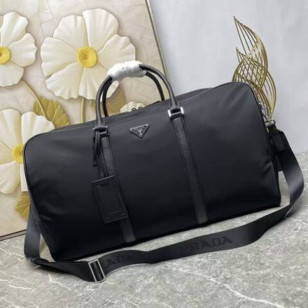 Дорожная сумка Prada