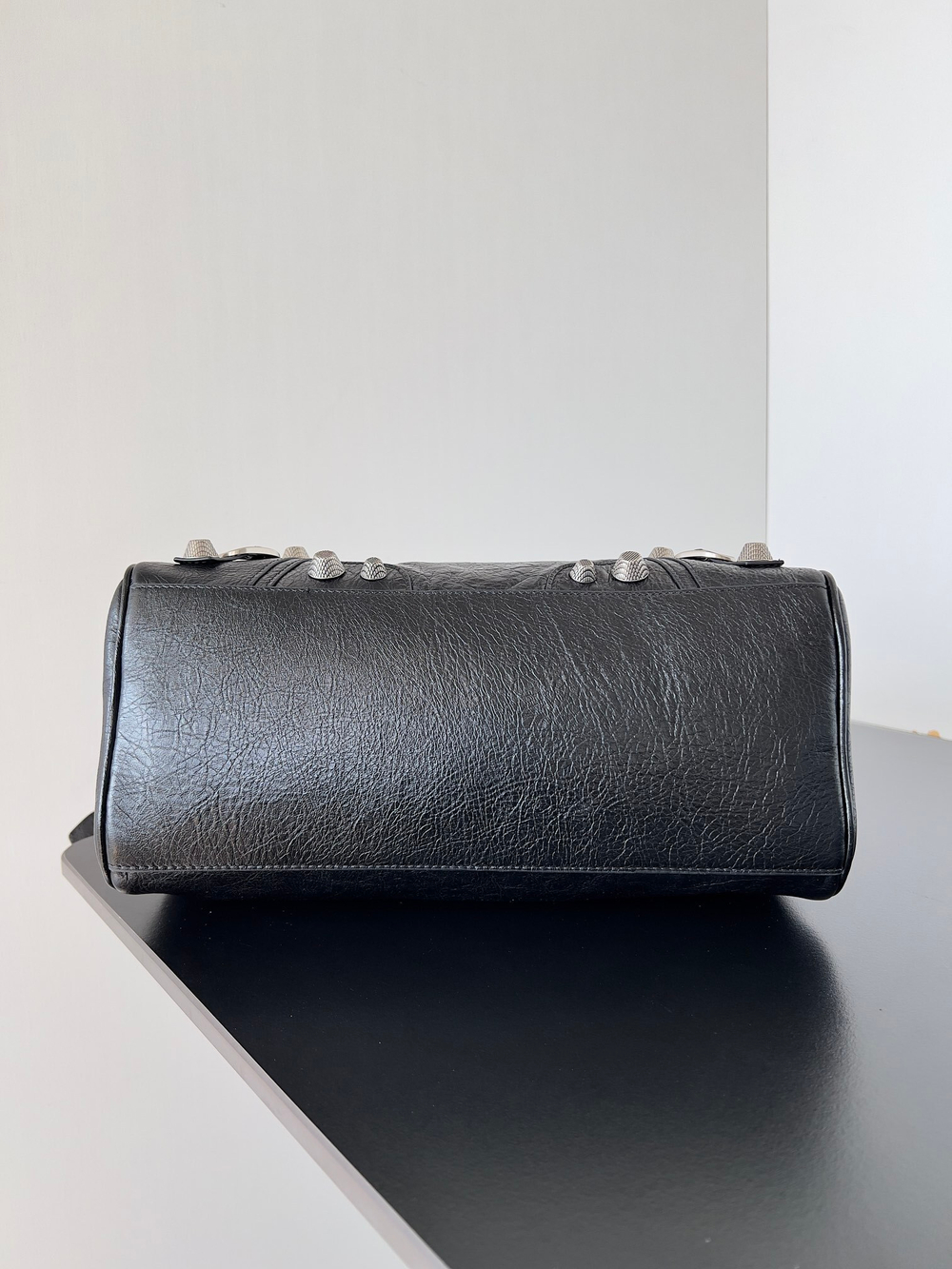 Balenciaga Le Cagole Duffle Bag 30 cm