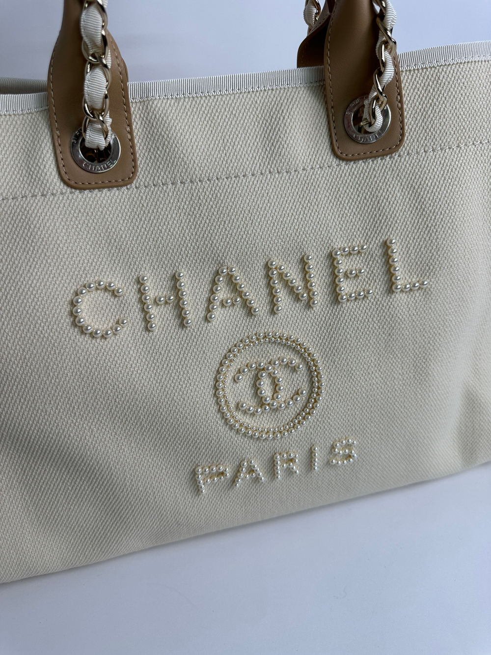 Сумка Chanel Deauville bag