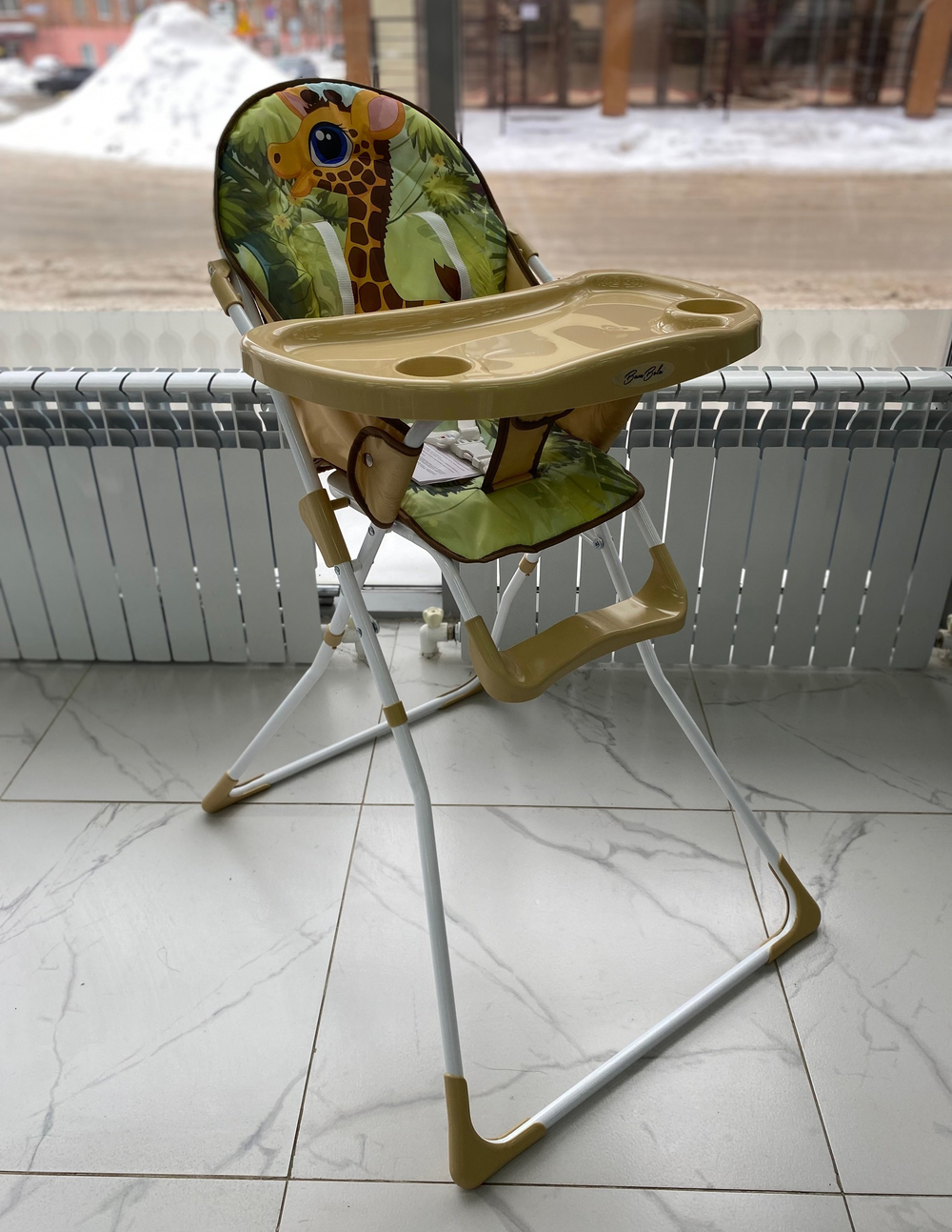 BAMBOLA Стул для кормления с перекидной столешницей Жирафик