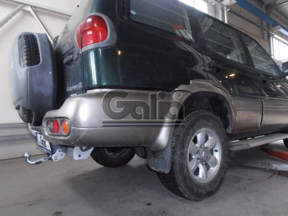 Фаркоп оцинкованный Galia N027A для Ford Maverick 1993-2000, Nissan Terrano 1993-2002(паспорт и сертификат в комплекте)(без электрики)