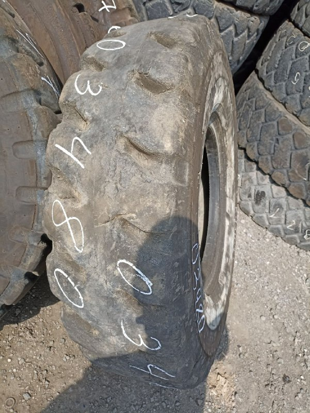 12.00R20 Bridgestone VSDL шина б/у