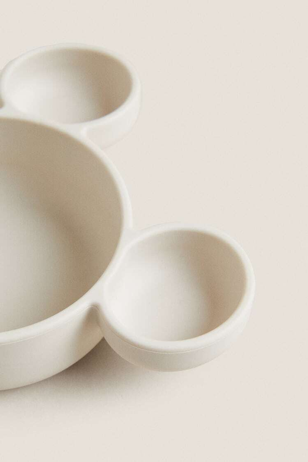 ZARA HOME СИЛИКОНОВАЯ ТАРЕЛКА МИККИ МАУС © DISNEY, КРЕМОВЫЙ