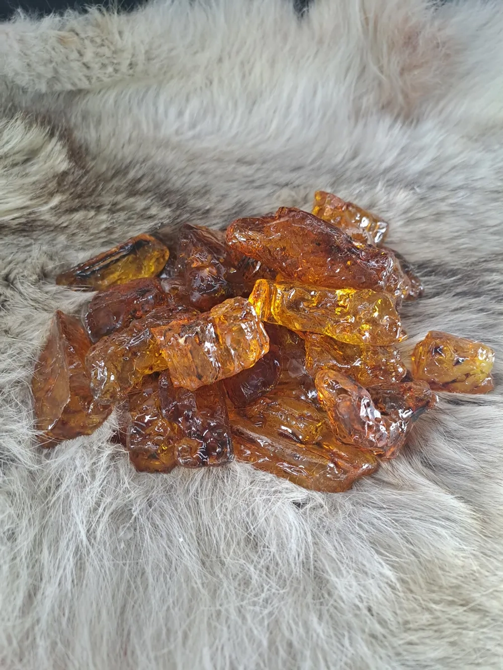 Копал молодой янтарь коллекционный 37 гр