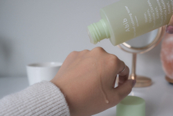 Abib Heartleaf Calming Toner Skin Booster Успокаивающий тонер с экстрактом хауттюйнии