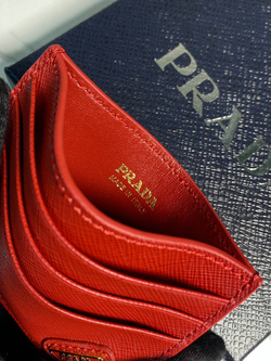 Картхолдер Prada