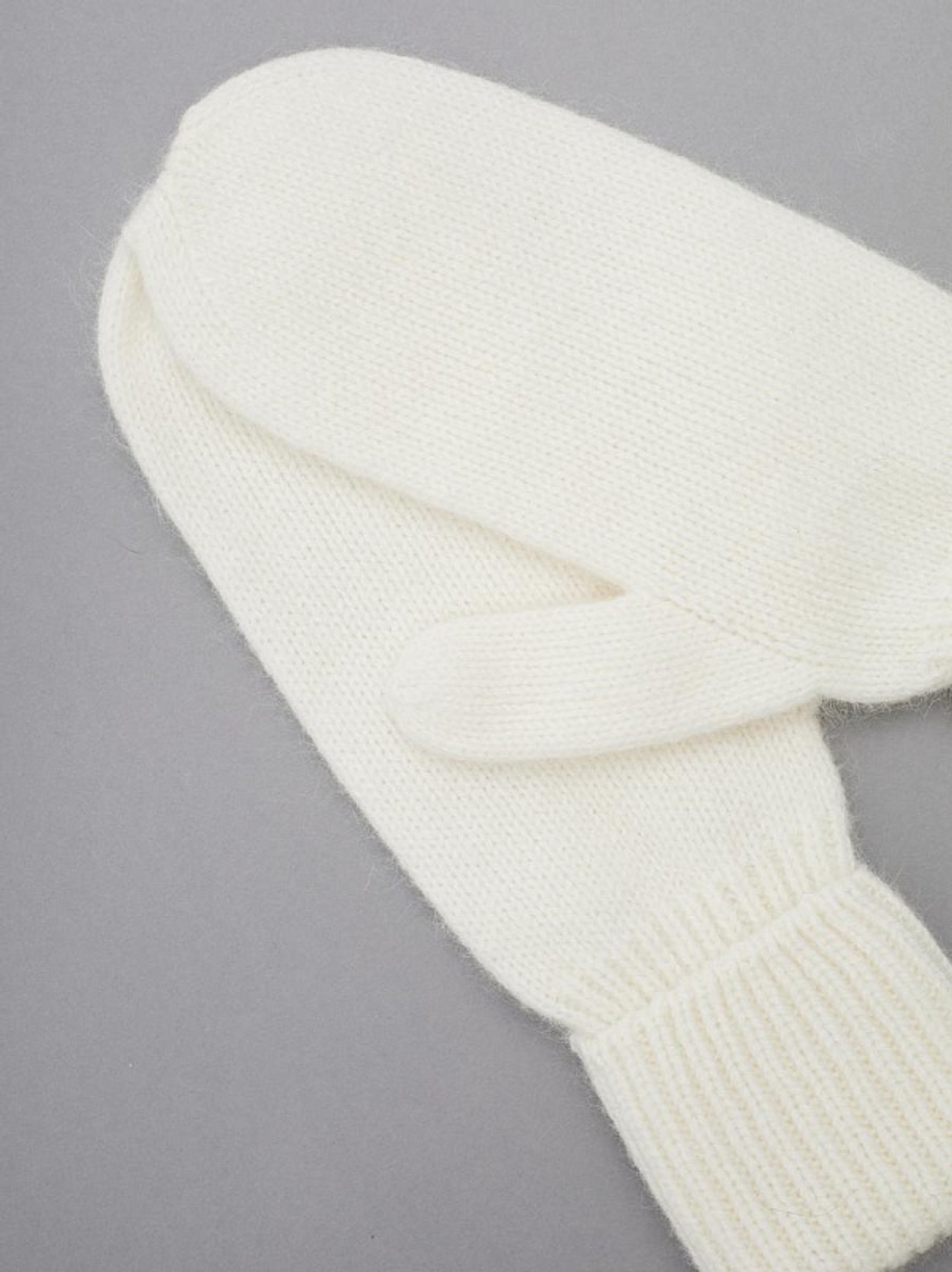 Варежки В805-02 экрю