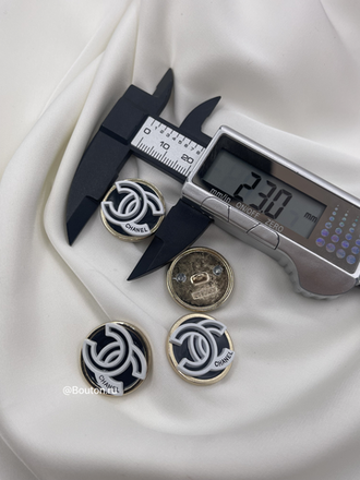 Пуговицы Шан . серое лого пластик