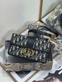 Christian Dior 30 Montaigne East-West Bag with Chain