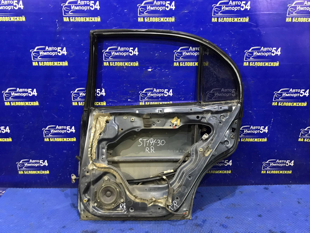 Дверь задняя правая TOYOTA CORONA 1993