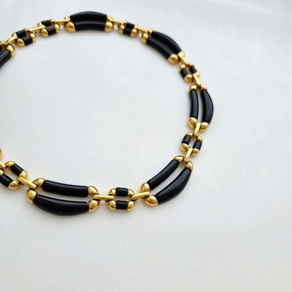 Колье Nina Ricci в чёрном люците