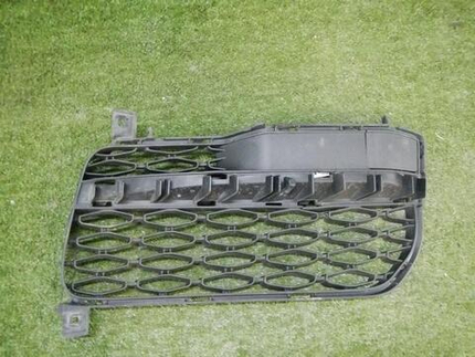 Решетка переднего бампера правая Rolls-Royce Cullinan (2018-н.в.)