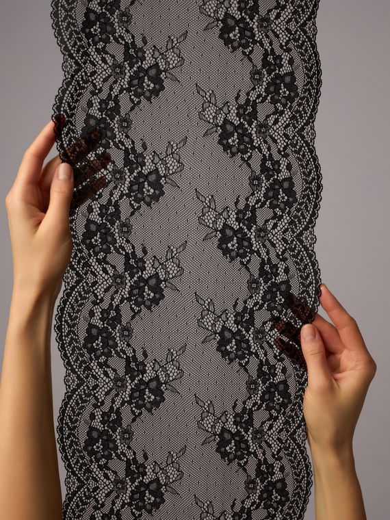 03-292 Кружево эластичное 23 см, черный 170