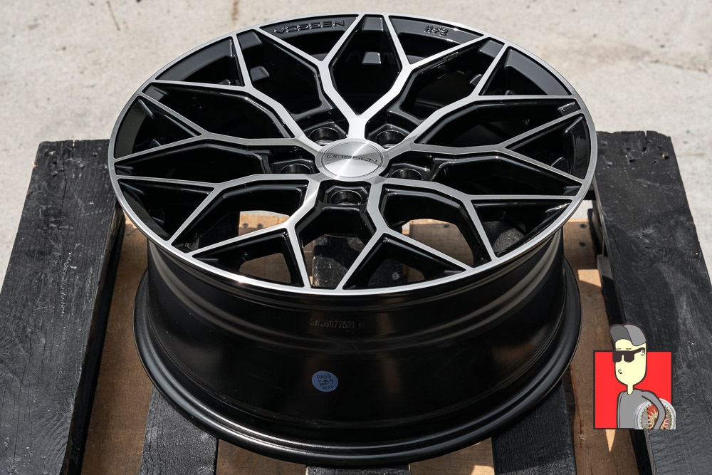 Комплект дисков Vossen HF-2 17x7.5 et40 5x114.3
