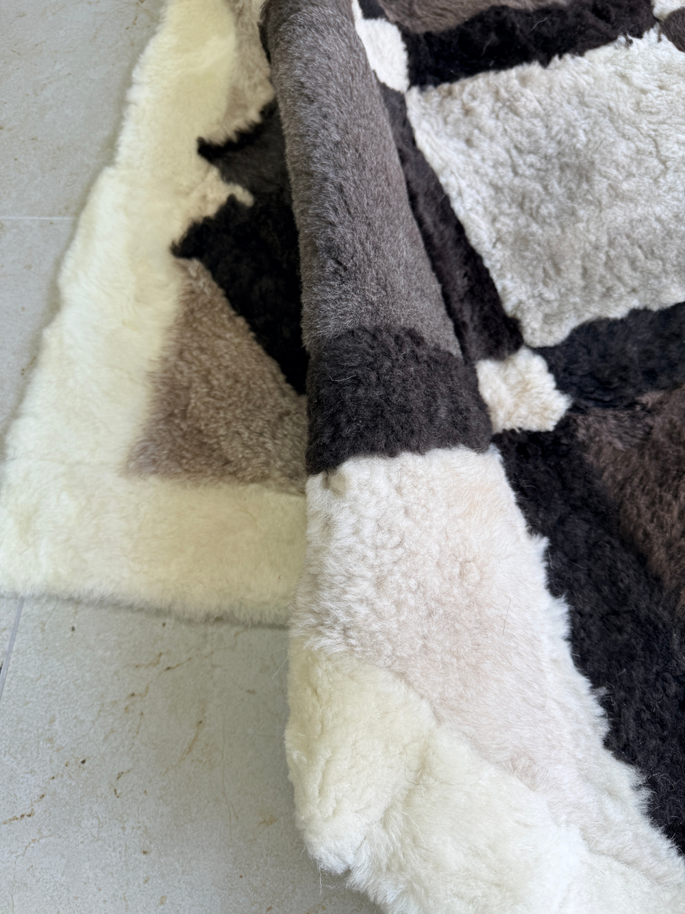 Ковер прямоугольный натуральный мех овчина, 210 х 170 см.