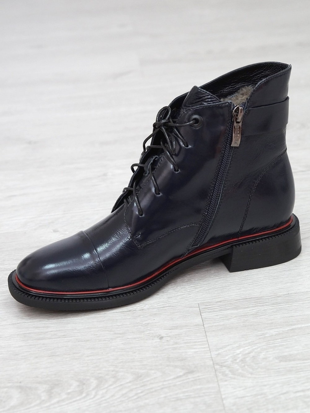 Ботинки женские зимние