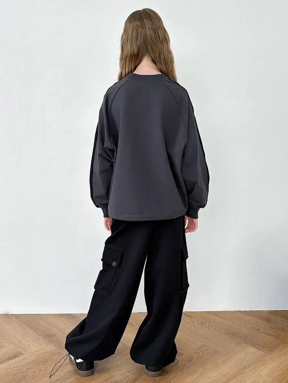 Спортивный костюм для девочки в школу