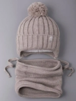 Шапка для мальчика осенняя вязаная и снуд