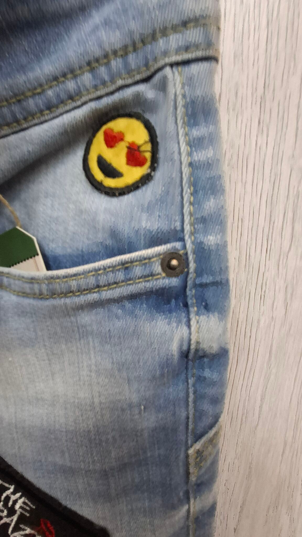 Джинсы женские