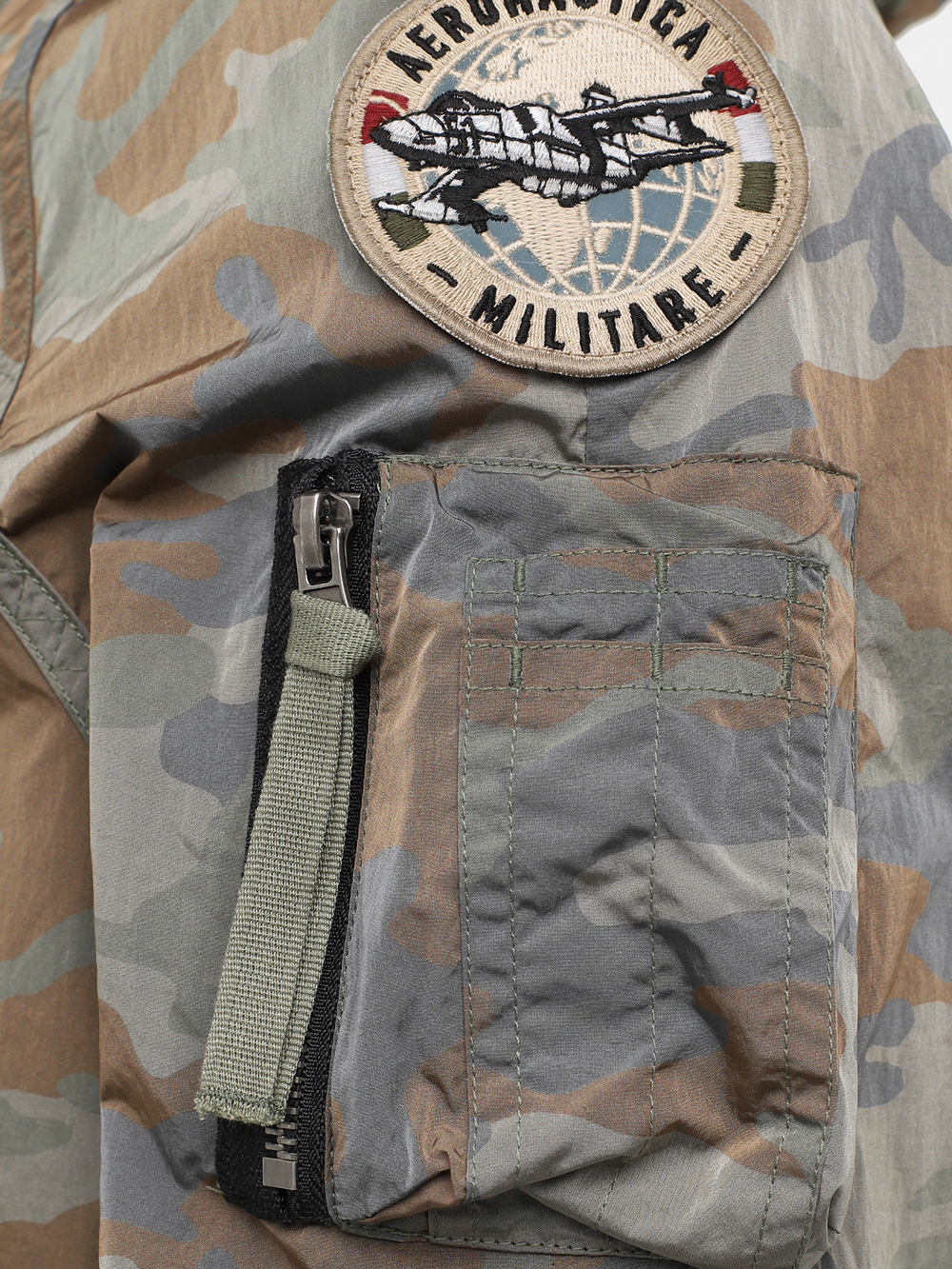 Куртка-ветровка муж. AERONAUTICA 2149 милитари