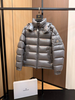 Пуховик Moncler