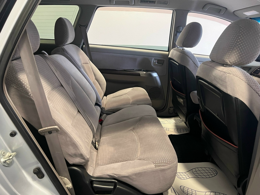 Mitsubishi Grandis, 2003 год