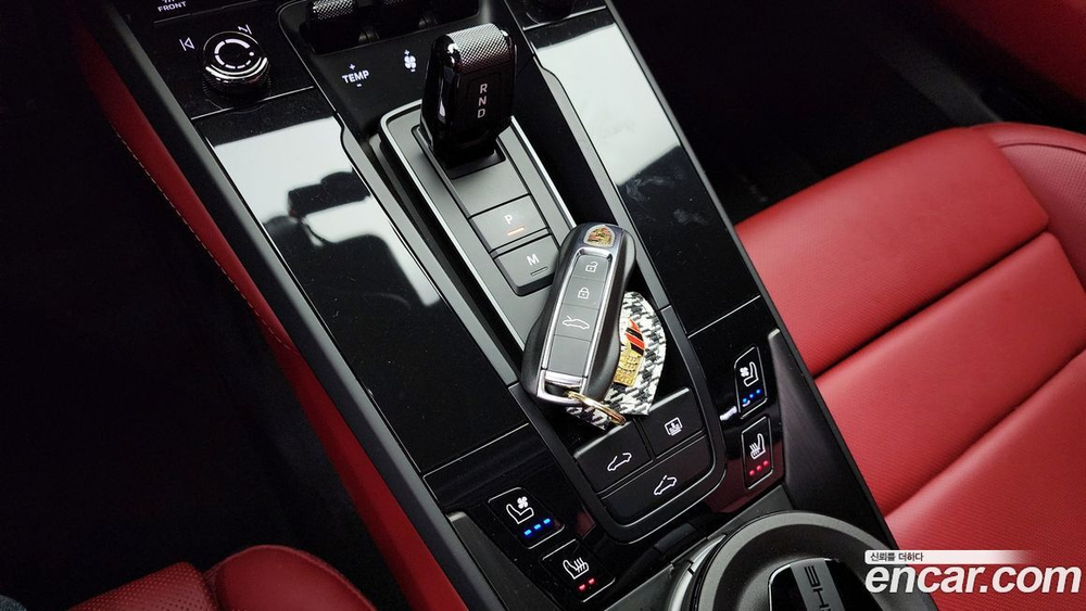Porsche 911 (992) Carrera 4 GTS (07.2023)