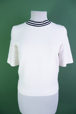 Джемпер Kira Plastinina лаконичный, маркировка S, визуально на 44 размер