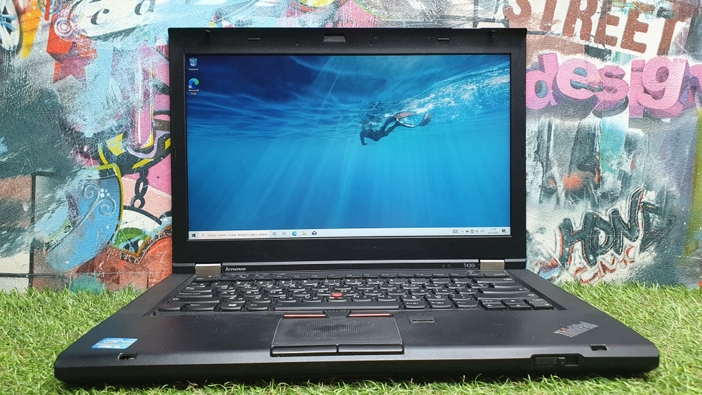 Ноутбук Lenovo i3/4Gb/NVS 5400M 1Gb