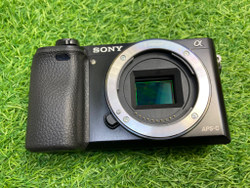 Sony A6000 (7.810 кадров)