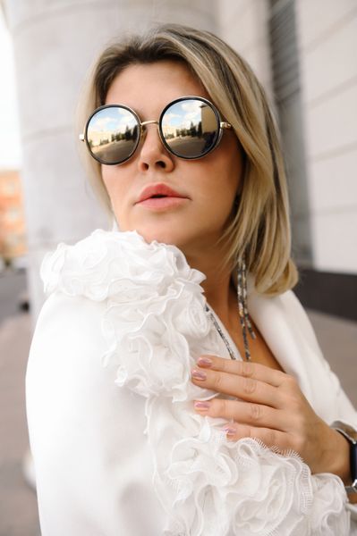 Двубортный жакет «Пломбир» с декором «Пионы»