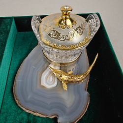 Икорница "Осетринка" с крышечкой на агате с рюмочкой