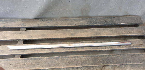 Молдинг двери передней правой Mercedes C (W205) 14-21 Б/У Оригинал A2057202024