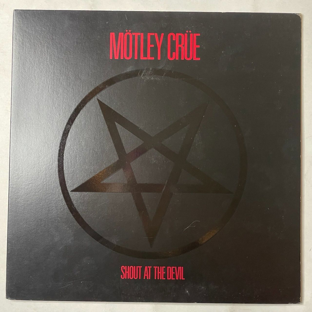 Винтажная виниловая пластинка LP Motley Crue Shout At The Devil (USA 1983) Red Hot