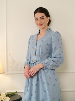 Платье с воротником длинное