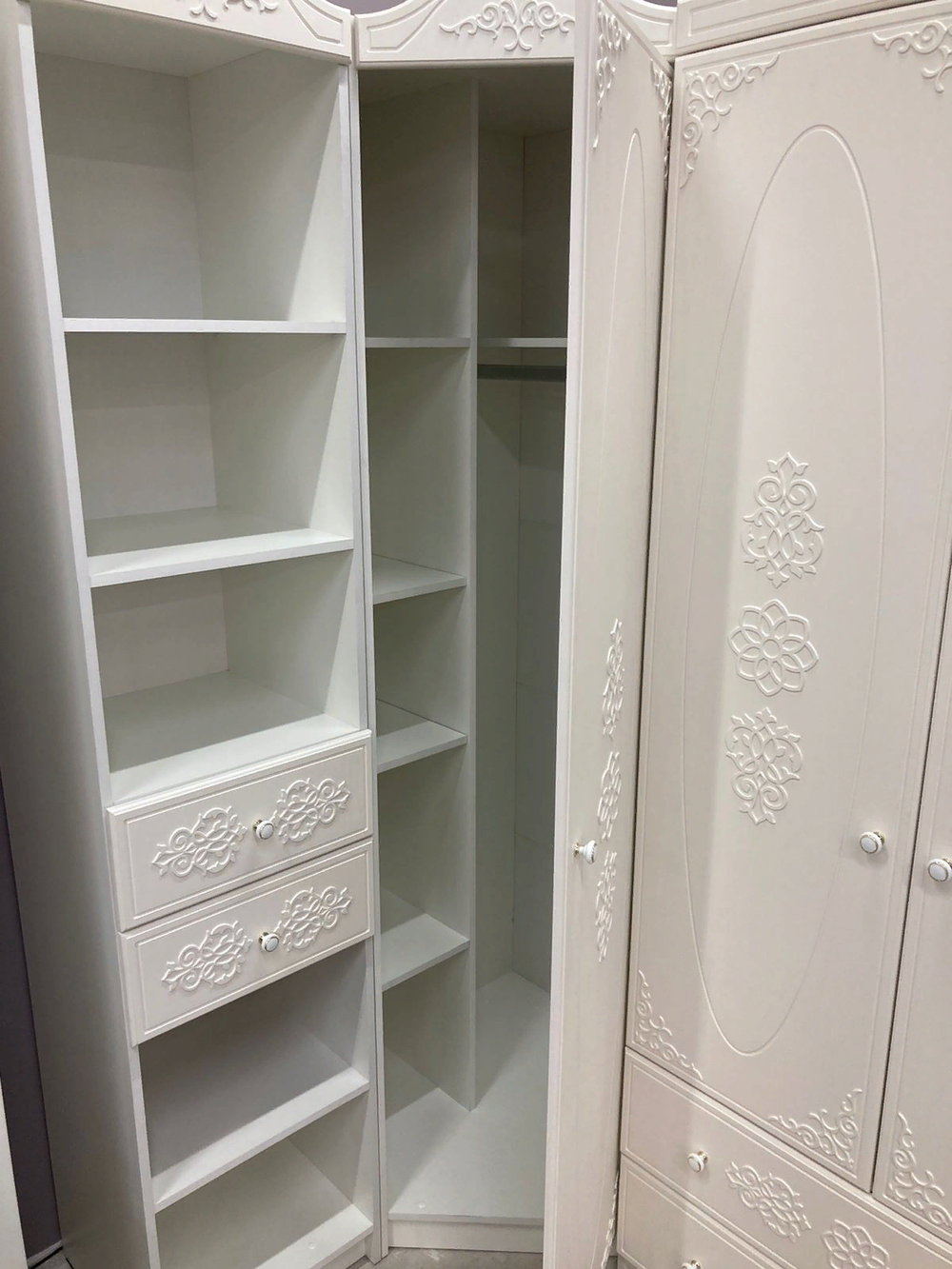 Шкаф угловой ШДУ 765.1 KI-KI Белый