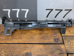 Кронштейн радиатора Mercedes C (W204) Б/У Оригинал A2045010320