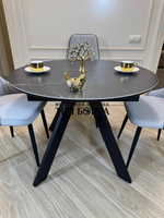 Круглый раздвижной стол "Бонжур", керамогранит, черный мрамор и стулья "Сорренто"