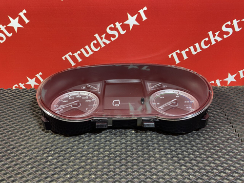 2161588 Панель приборов 2018г