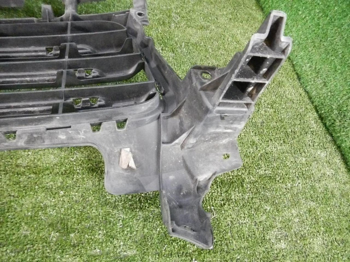 Решетка переднего бампера Porsche Cayenne 3 17-23