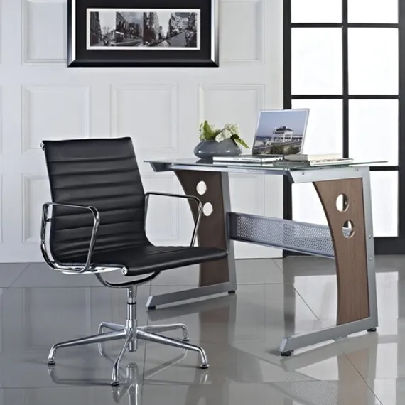 Кресло офисное Eames Ribbed EA117