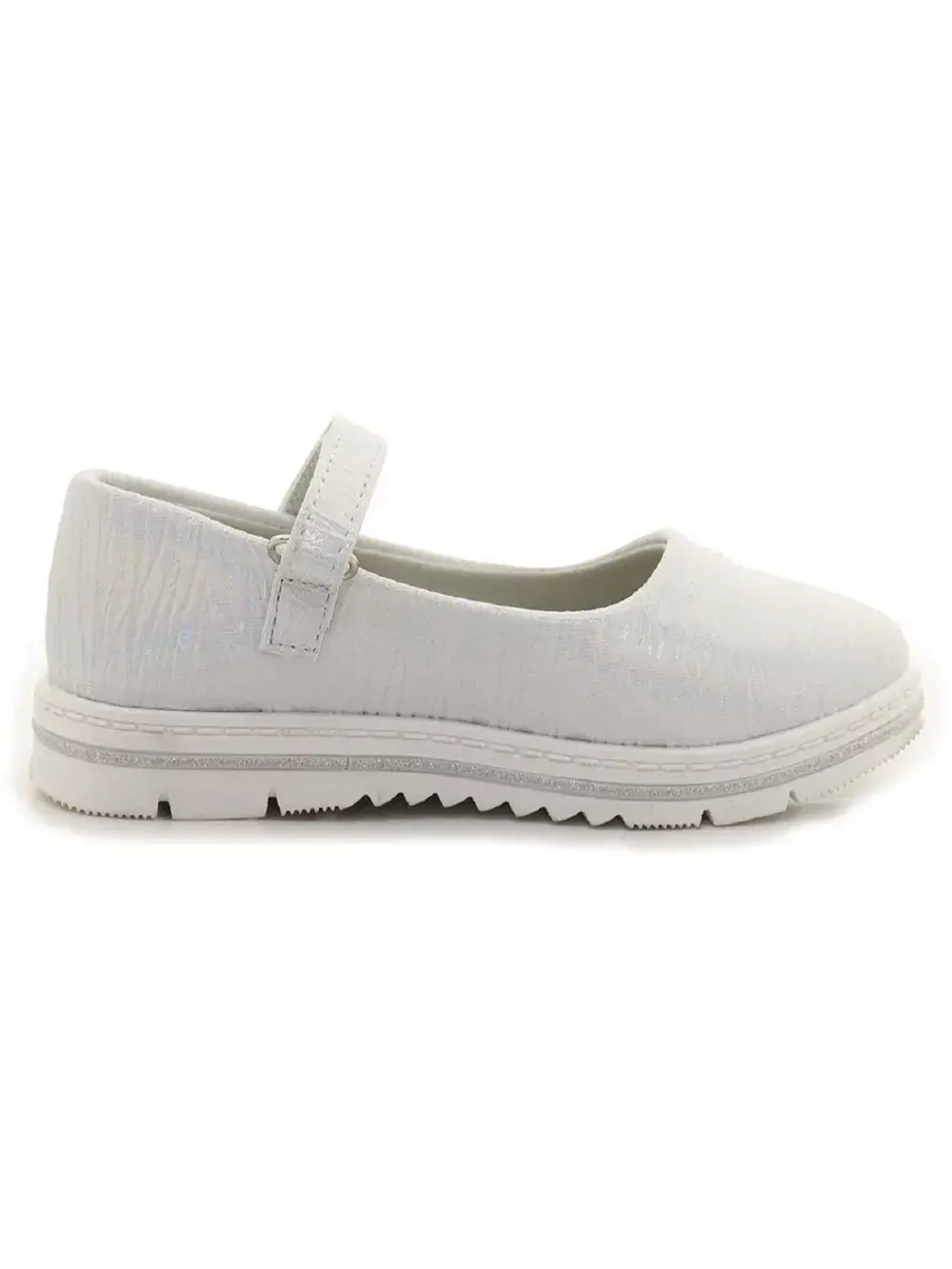 Школьные детские туфли для девочки.