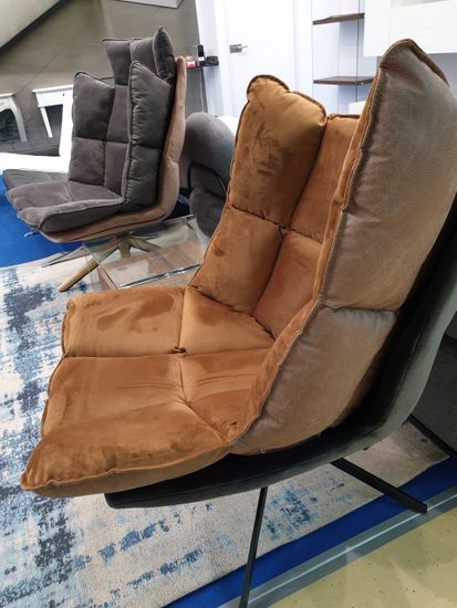 Кресло Husk с низкой спинкой, коричневое с серым